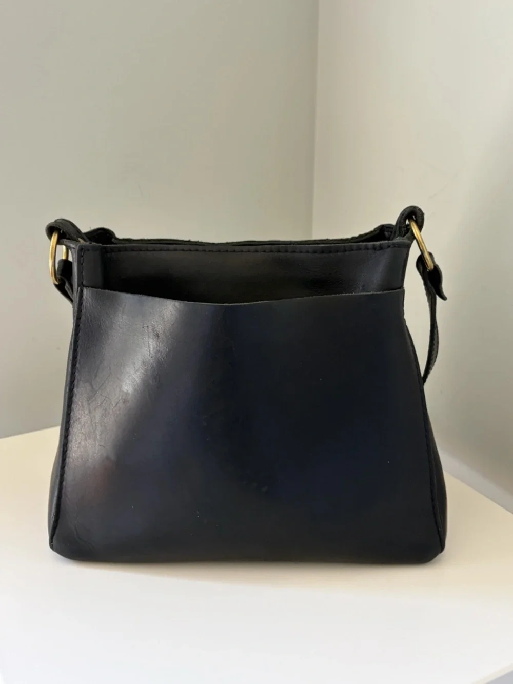 Portland Leather Triangle Shoulder Bag
